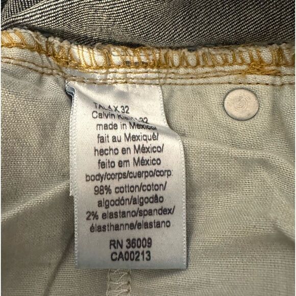 Calvin Klein Mid Rise Flared Fit Jeans in blue size 4 - Picture 9 of 9